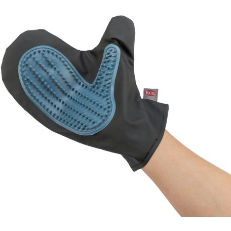 Trixie Fur Care Glove | Simogató és szőrápoló kesztyű – 14 × 25 cm