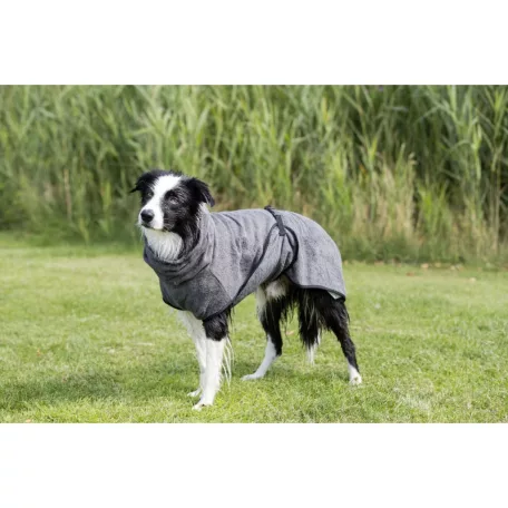 Trixie Bathrobe M | Frottír fürdőköpeny kutyák részére – 50 cm