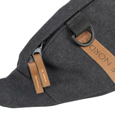 Trixie | BE NORDIC Sling Bag | kényelmes, jól szellőző szállítótáska kutyáknak – fekete, 24 × 11 × 8 cm