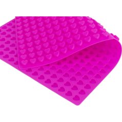   Trixie Baking Mat | Sütőforma (szív forma,szilikon)kutya snackek készítéséhez - 38x28 cm
