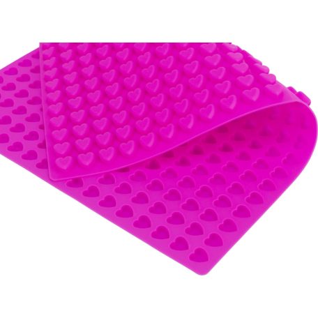 Trixie Baking Mat | Sütőforma (szív forma,szilikon)kutya snackek készítéséhez - 38x28 cm