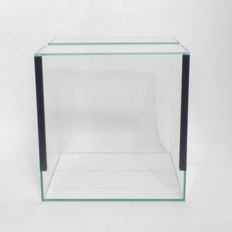 30 x 30 x 30 cm | Prémium minőségű terrárium | Háttér nélküli