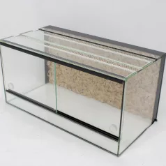   80 x 40 x 40 cm | Prémium minőségű terrárium | 2D sziklaháttérrel